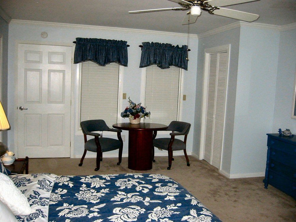 Rock Laurel Bed And Breakfast Candler Luaran gambar